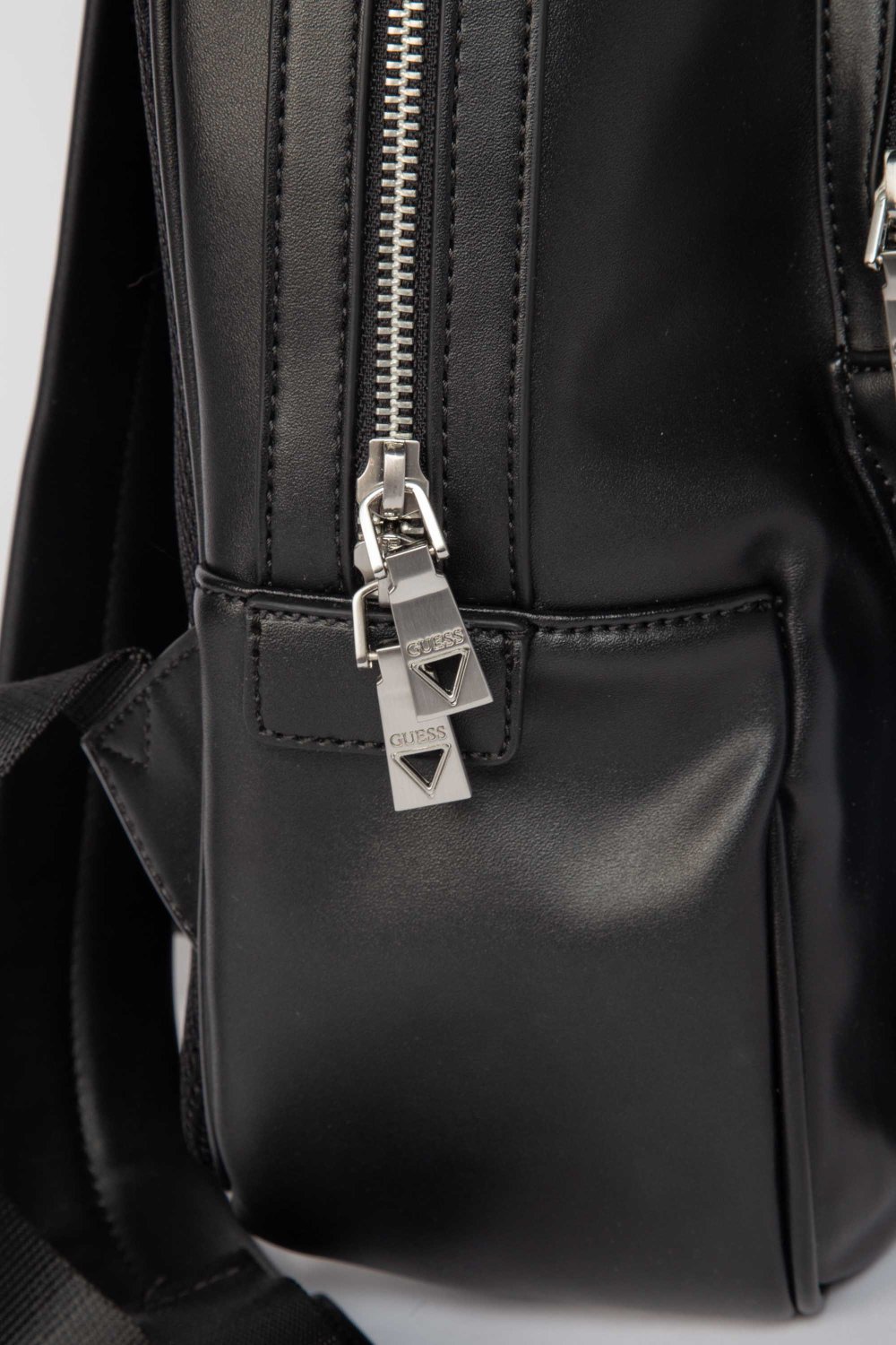 Guess hátizsák - GU5170023 - 4. kép