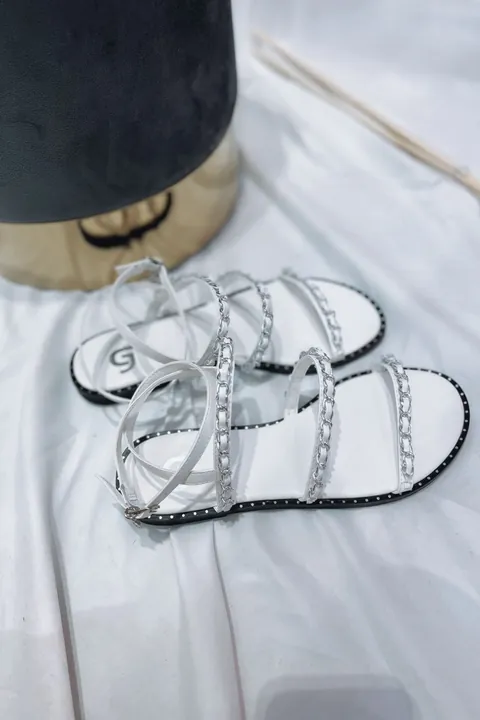 ShoezMe Szandál
