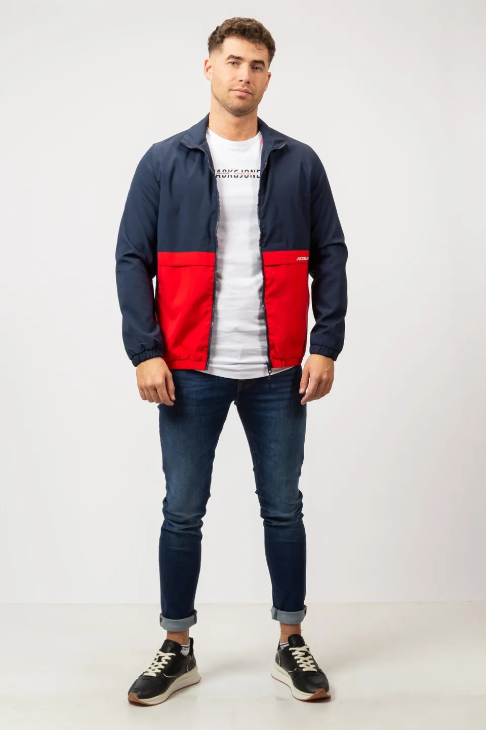 Jack & Jones Dzseki, 2. fotó