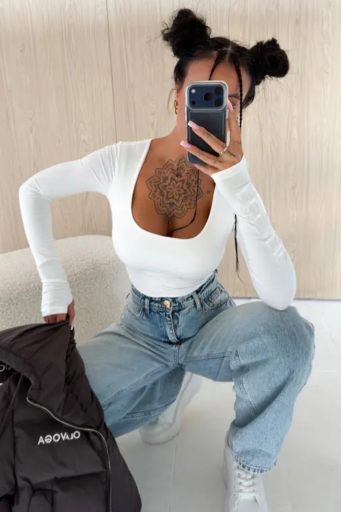 OlaVoga Famous body