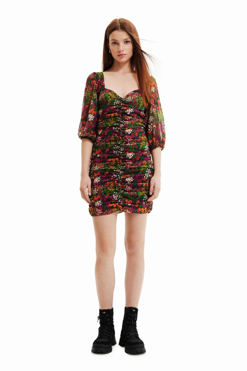 Desigual Ruha, 2. fotó