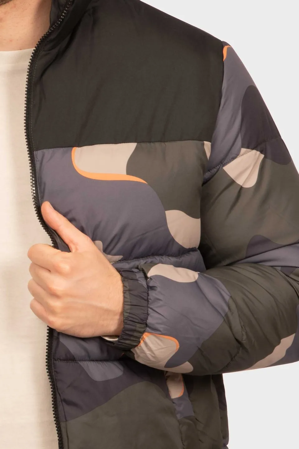 Jack & Jones Dzseki, 4. fotó