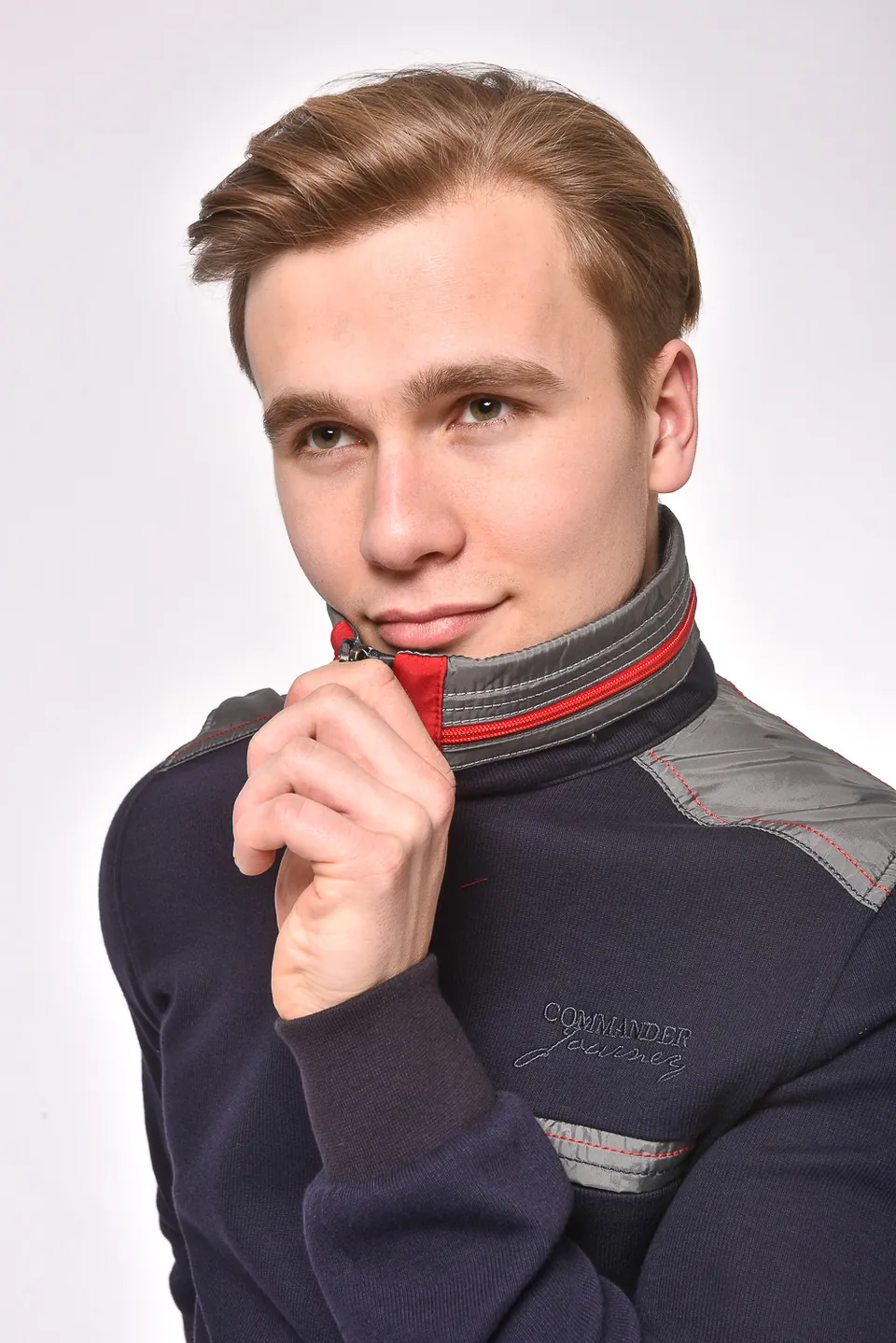 Commander Pulóver, 6. fotó