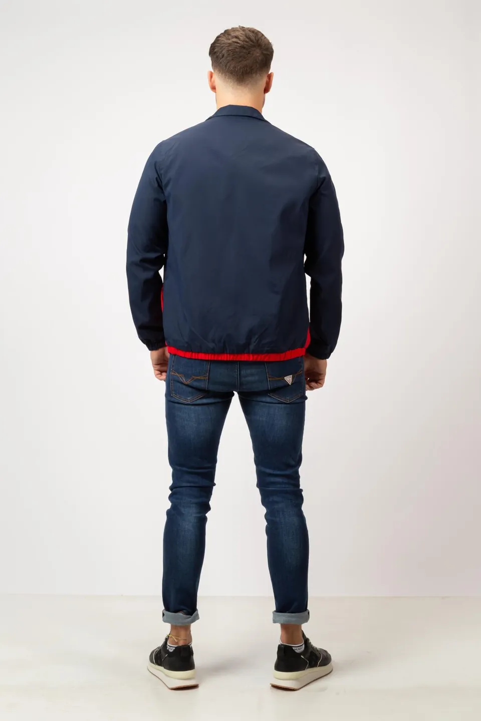 Jack & Jones Dzseki, 3. fotó