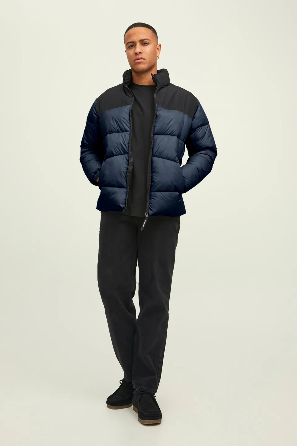 Jack & Jones Dzseki, 3. fotó