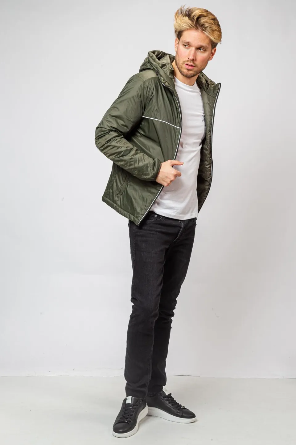 Jack & Jones Dzseki, 6. fotó