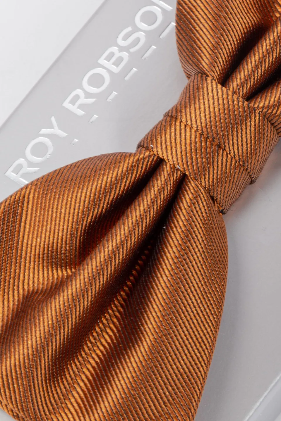 Roy Robson Csokornyakkendő, 2. fotó