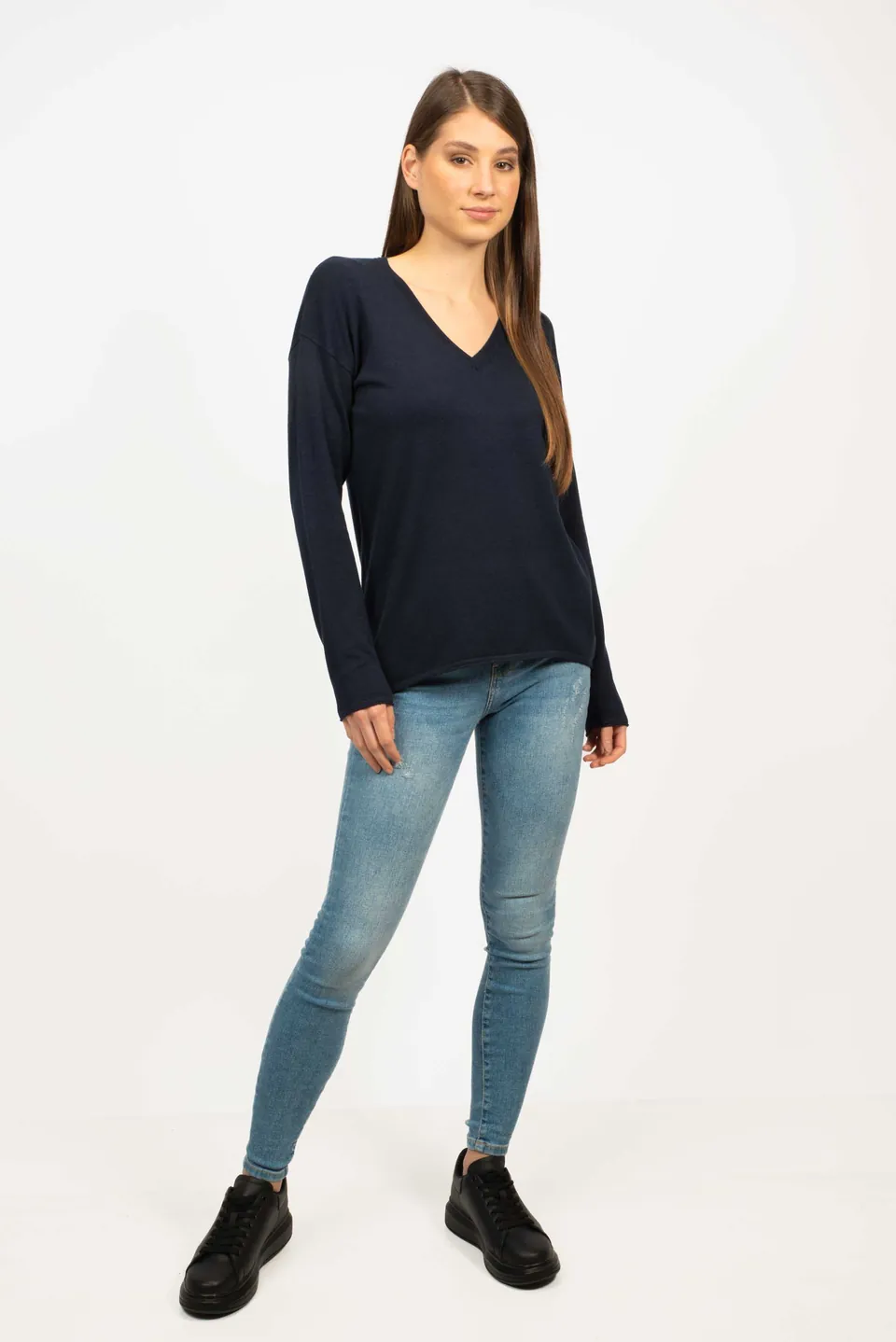 Clarina Pulóver, 2. fotó