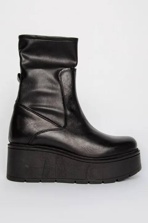 ShoezMe Csizma